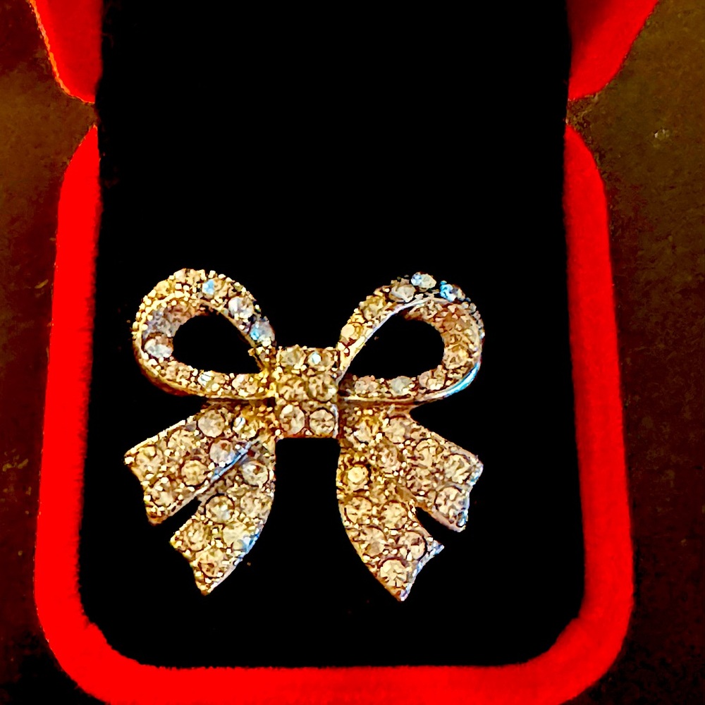 Beautiful ring , never used.